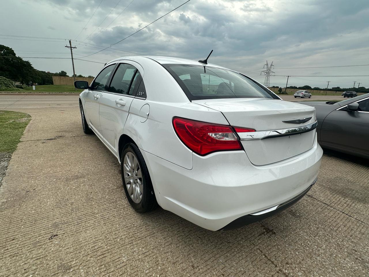 Chrysler 200 LX 2014