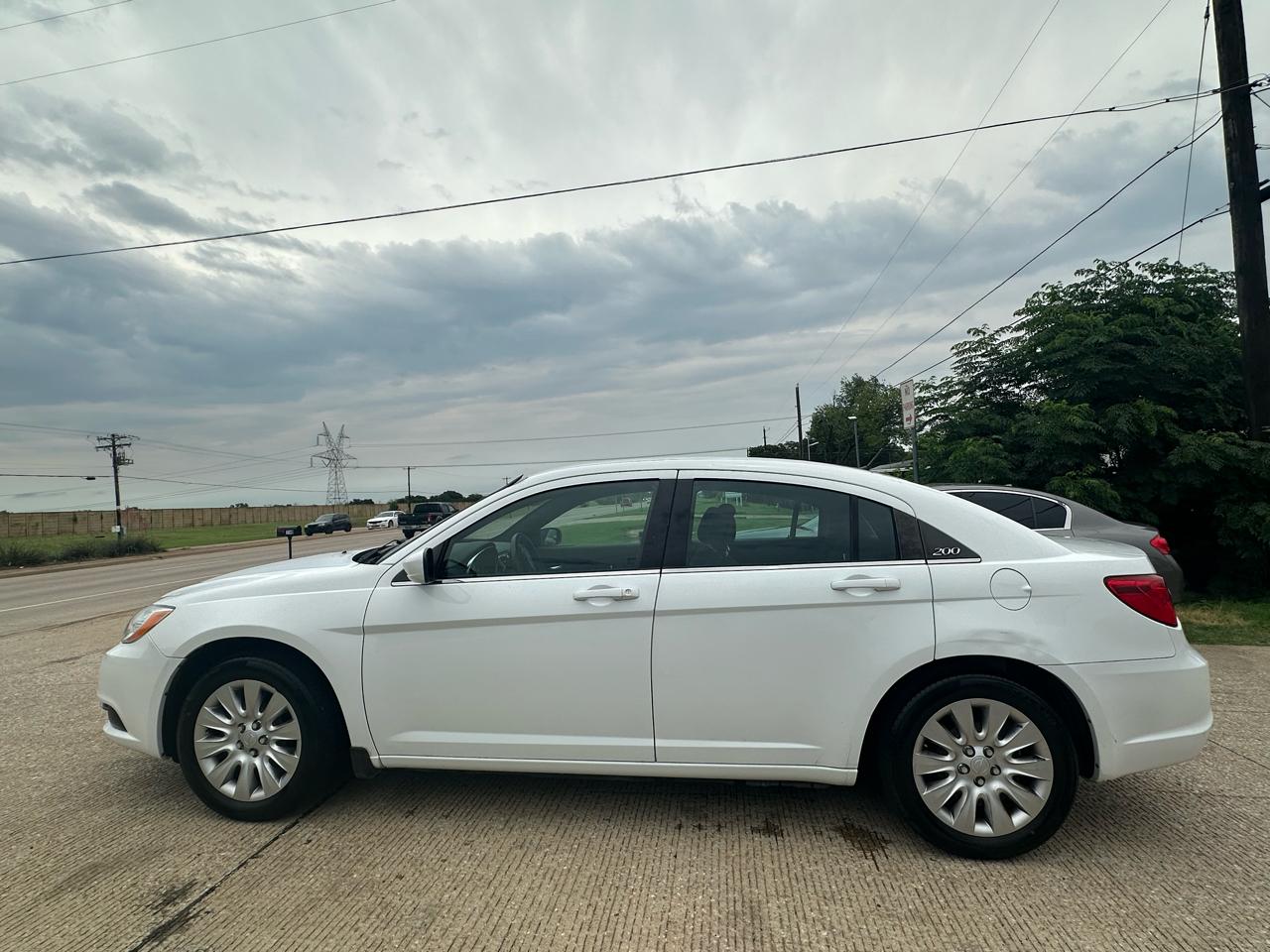 Chrysler 200 LX 2014