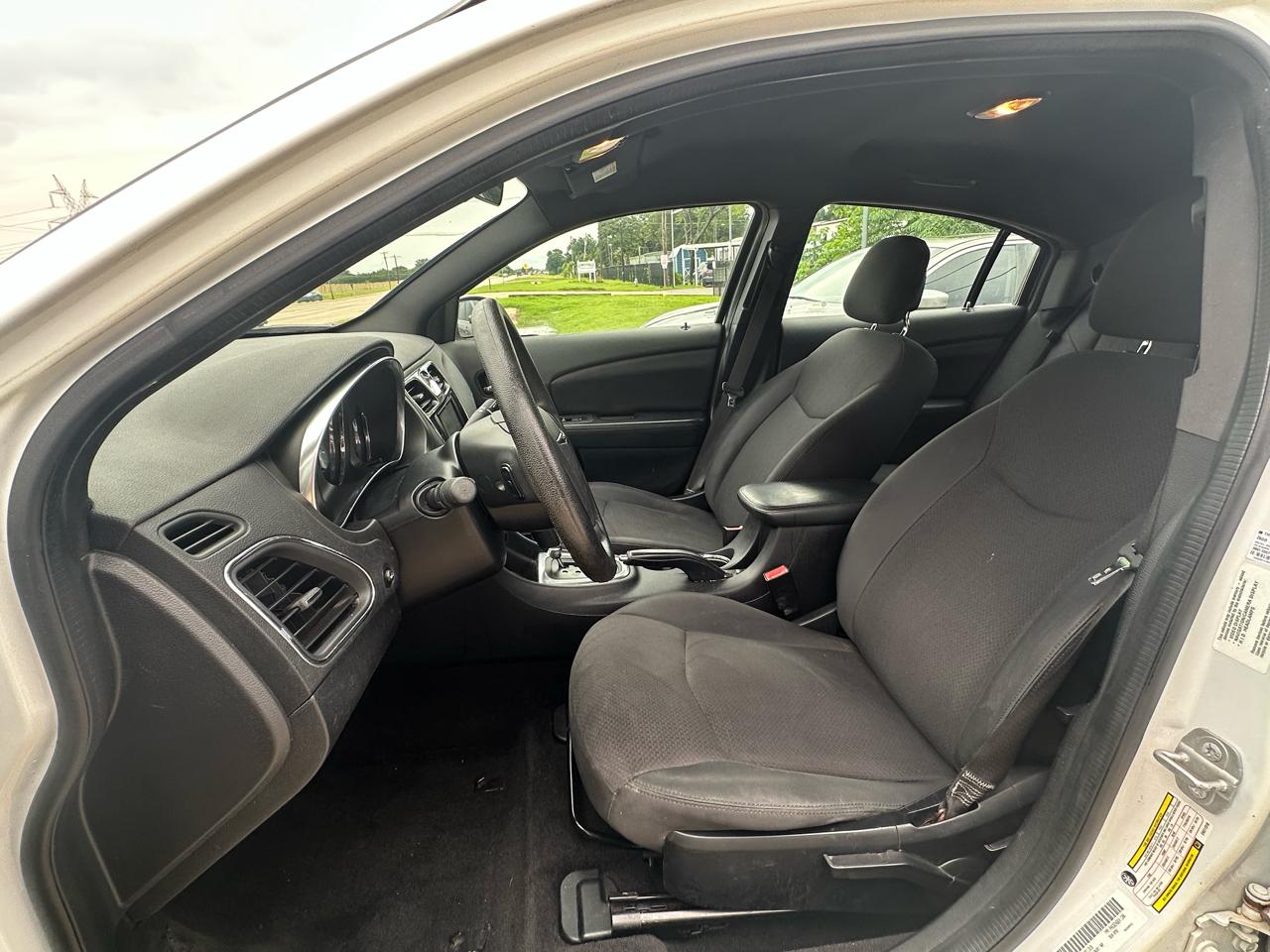 Chrysler 200 LX 2014