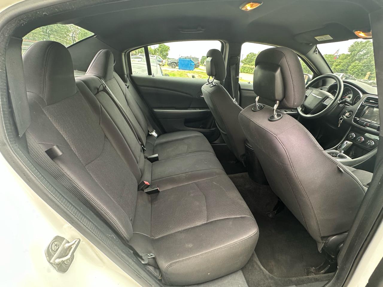 Chrysler 200 LX 2014