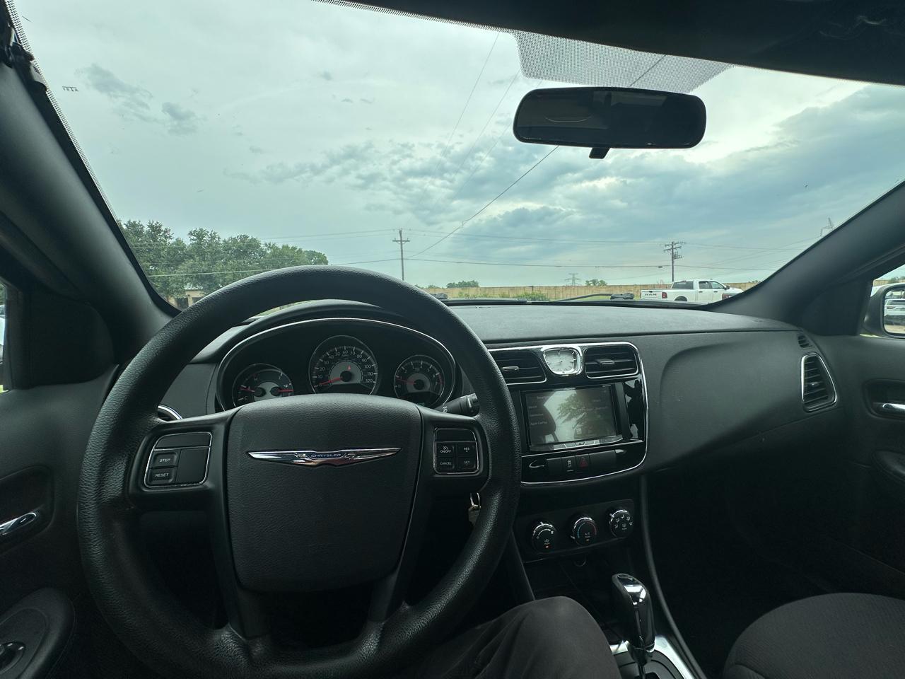 Chrysler 200 LX 2014