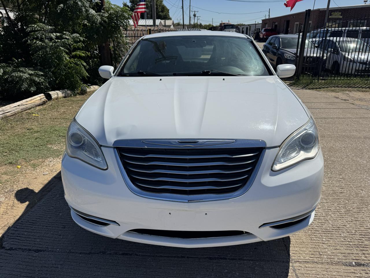 Chrysler 200 LX 2014