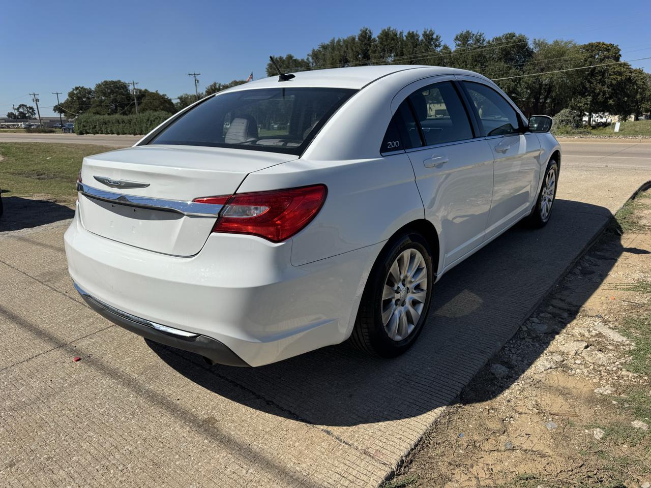 Chrysler 200 LX 2014