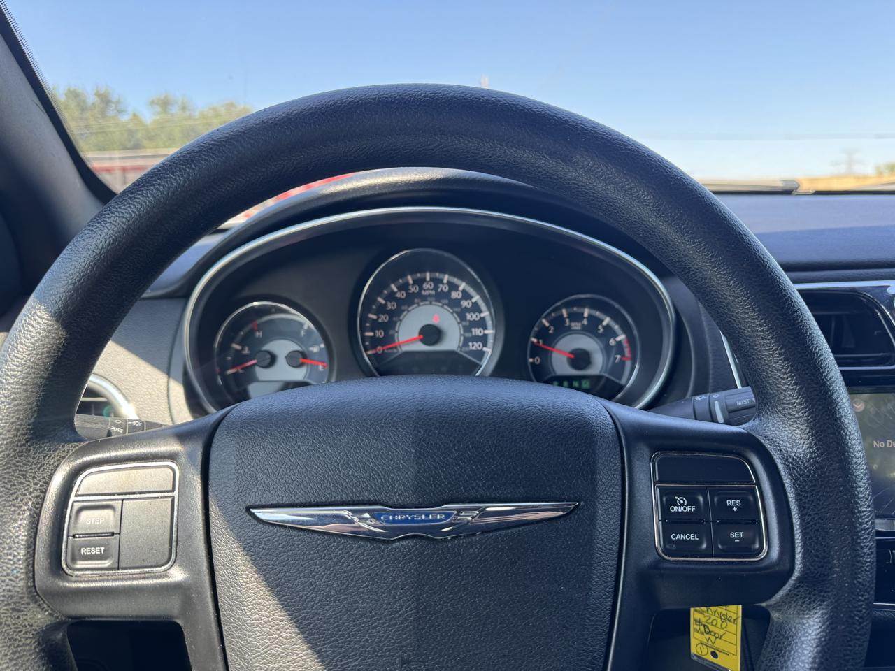 Chrysler 200 LX 2014