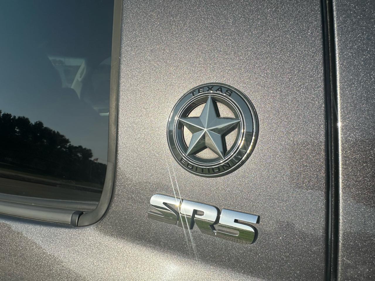 Toyota Tundra SR5 4.6L V8 CrewMax 2WD 2017