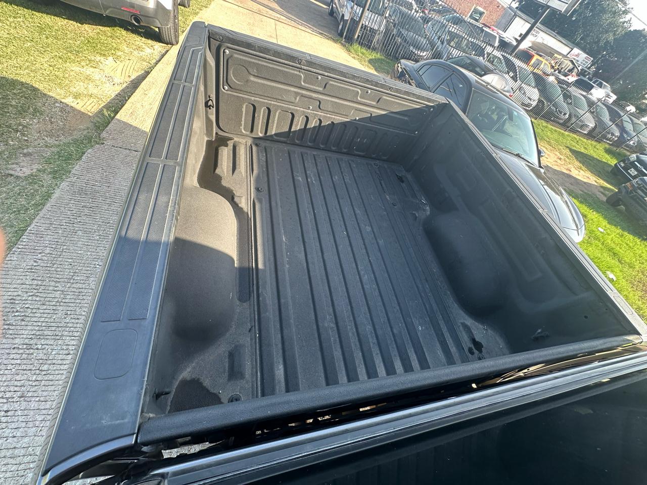 Toyota Tundra SR5 4.6L V8 CrewMax 2WD 2017