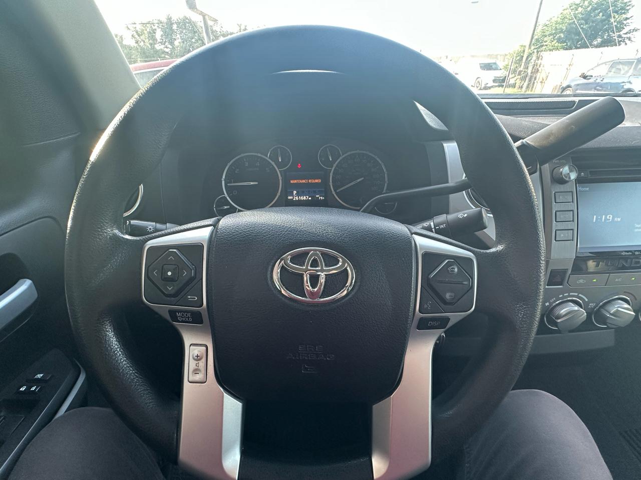 Toyota Tundra SR5 4.6L V8 CrewMax 2WD 2017