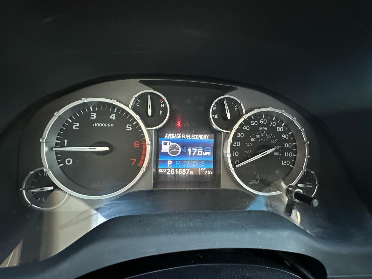 Toyota Tundra SR5 4.6L V8 CrewMax 2WD 2017