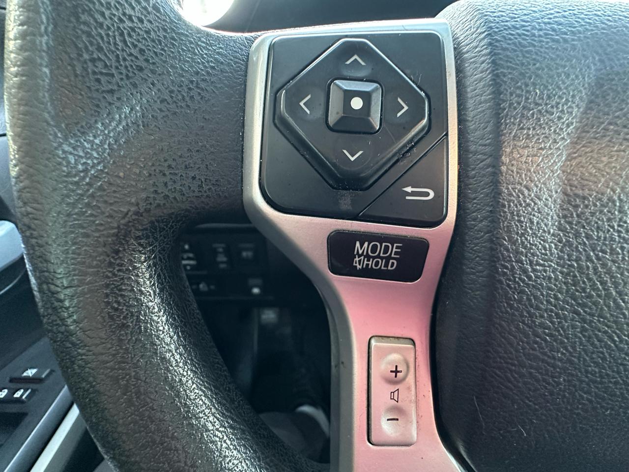 Toyota Tundra SR5 4.6L V8 CrewMax 2WD 2017