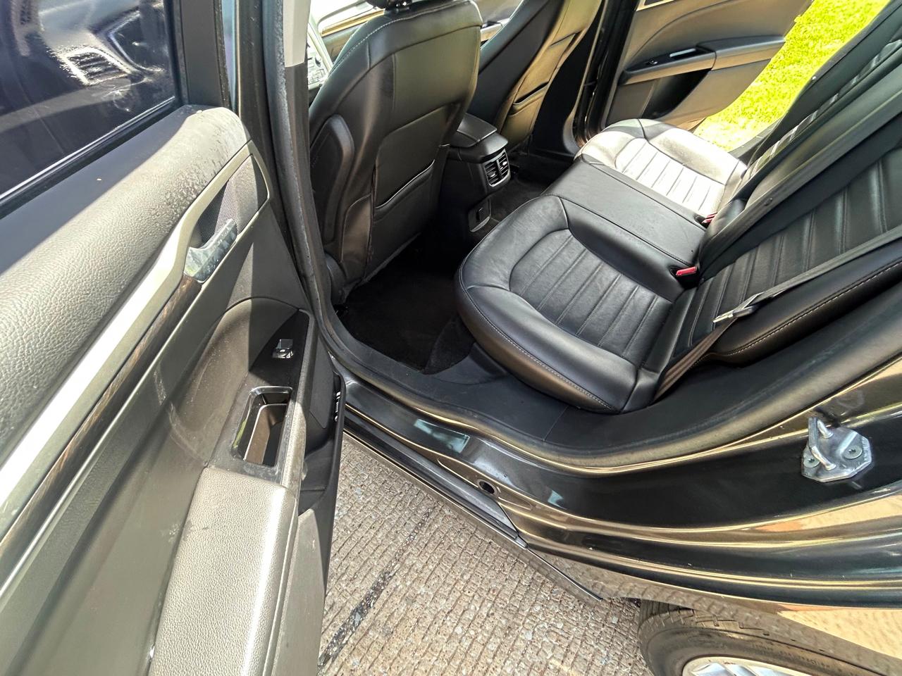 Ford Fusion SE 2016