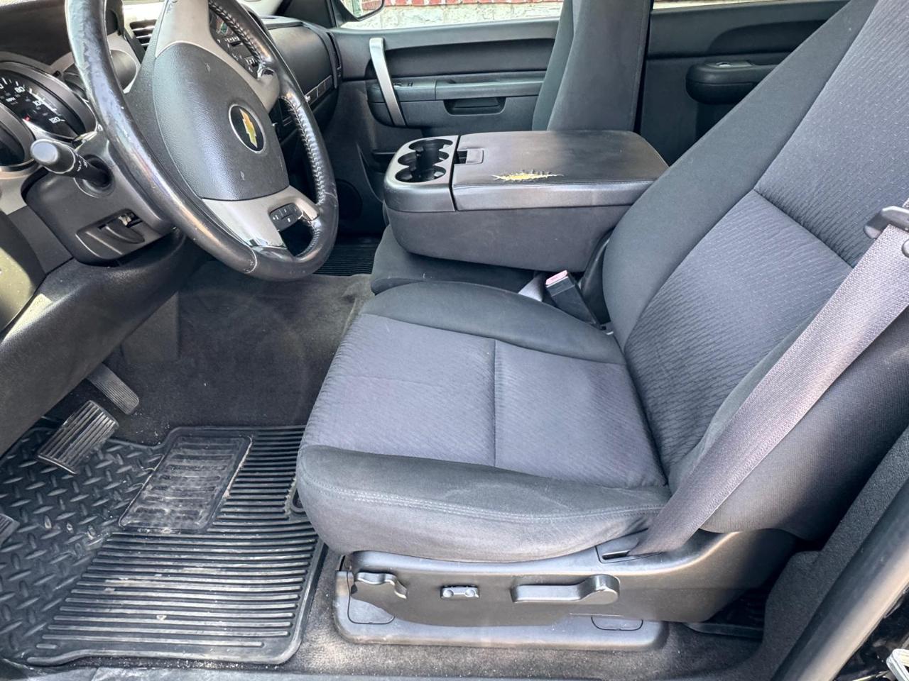 Chevrolet Silverado 1500 LT Crew Cab 2WD 2012