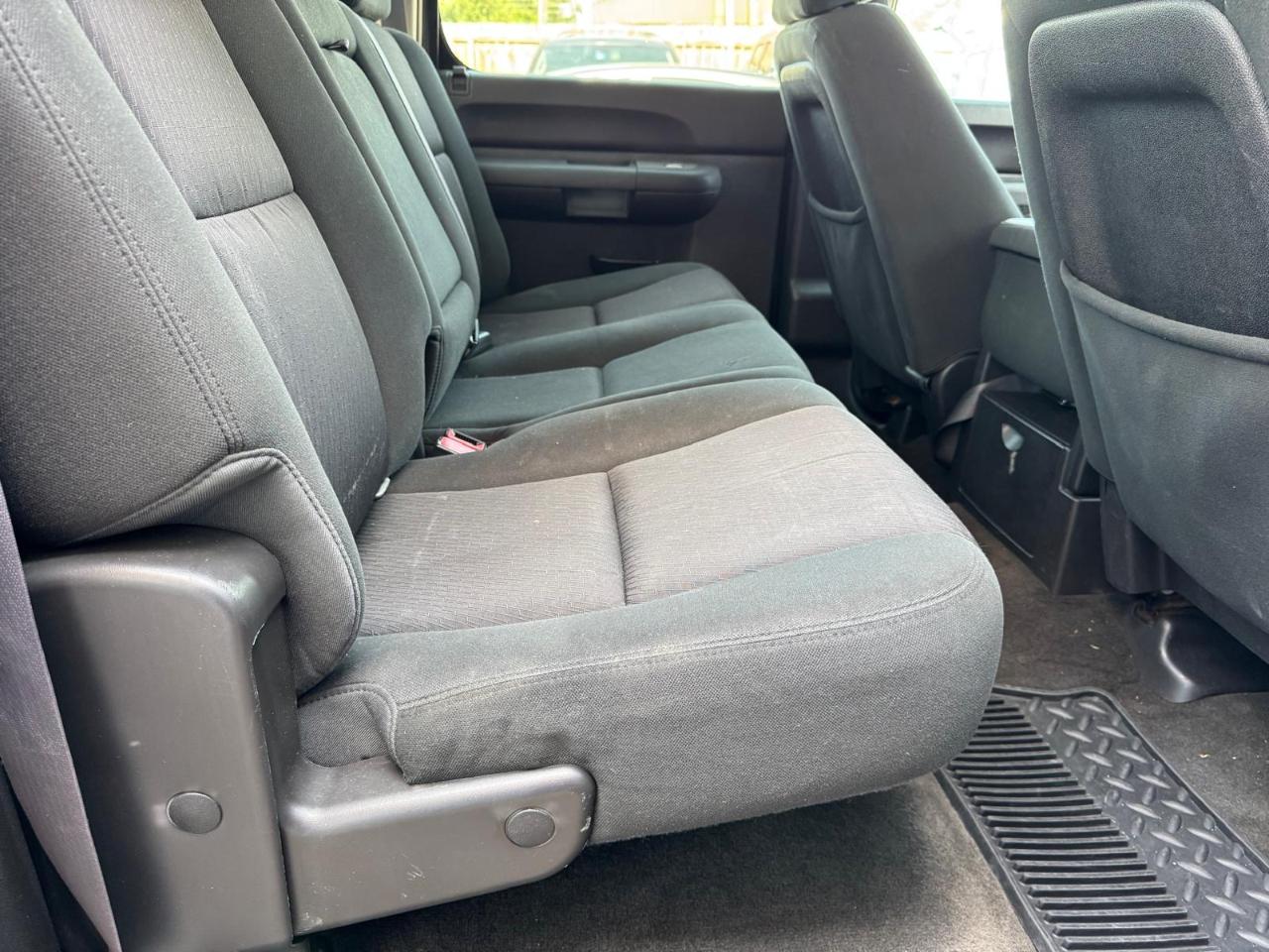 Chevrolet Silverado 1500 LT Crew Cab 2WD 2012