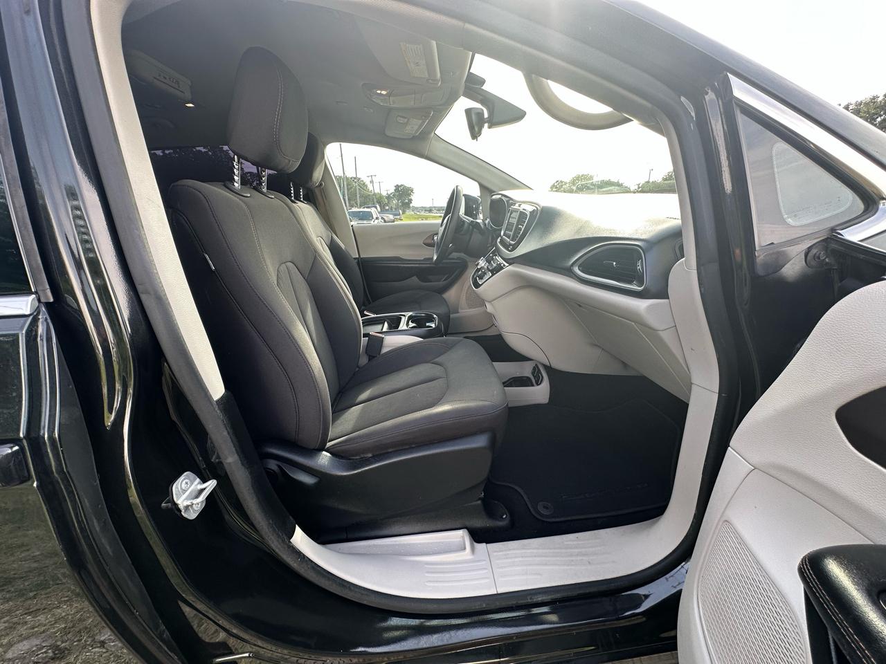 Chrysler Pacifica Touring Plus 2018