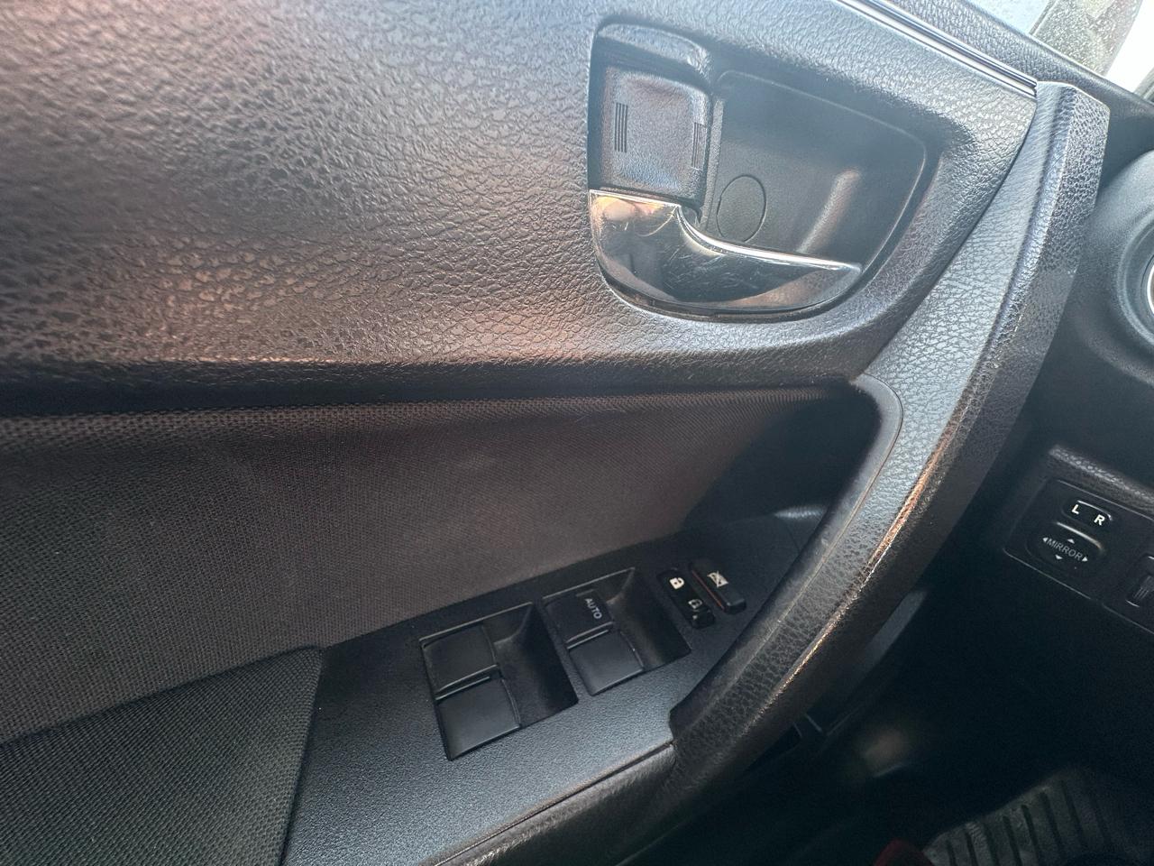 Toyota Corolla L CVT 2018
