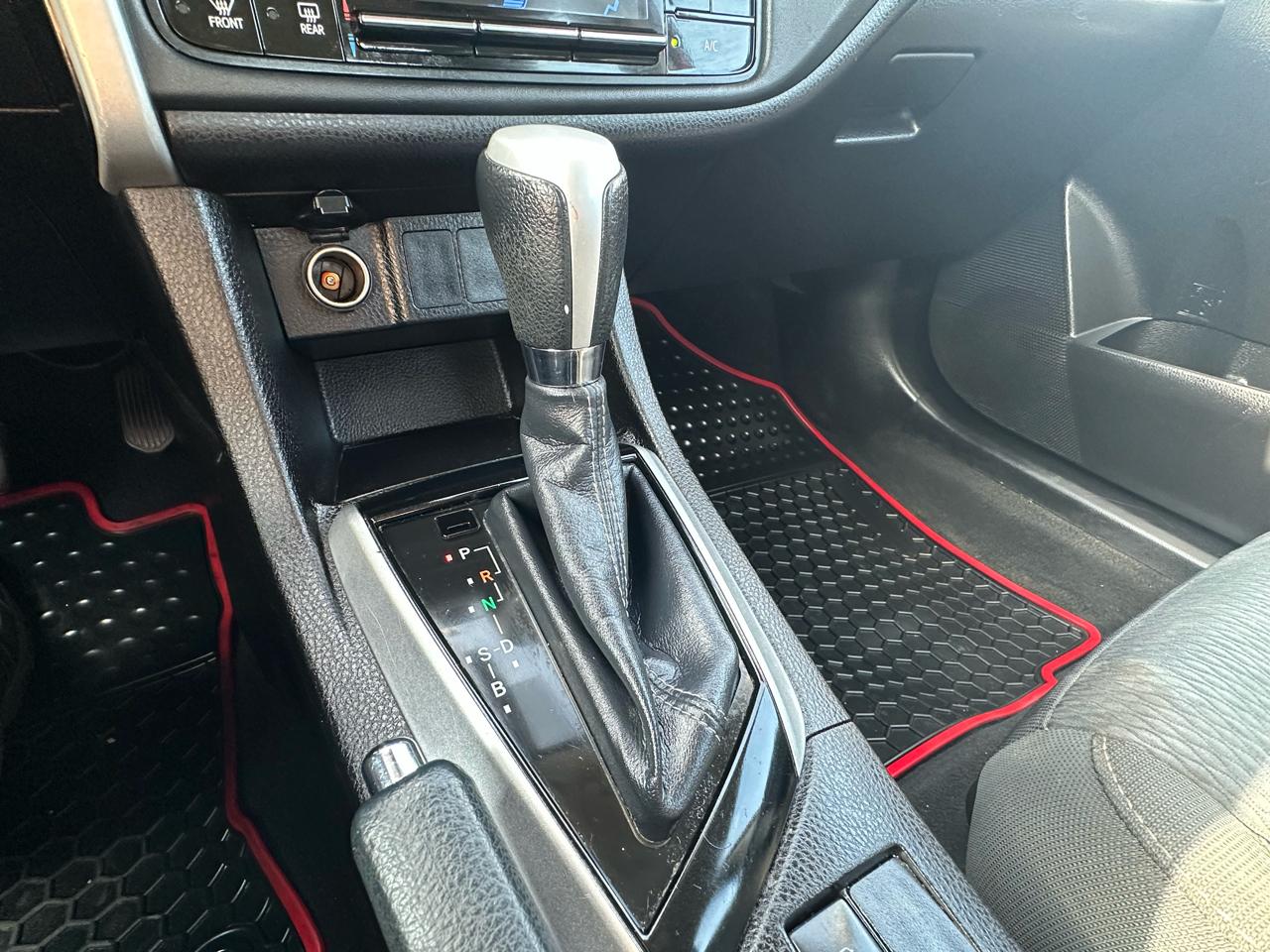 Toyota Corolla L CVT 2018