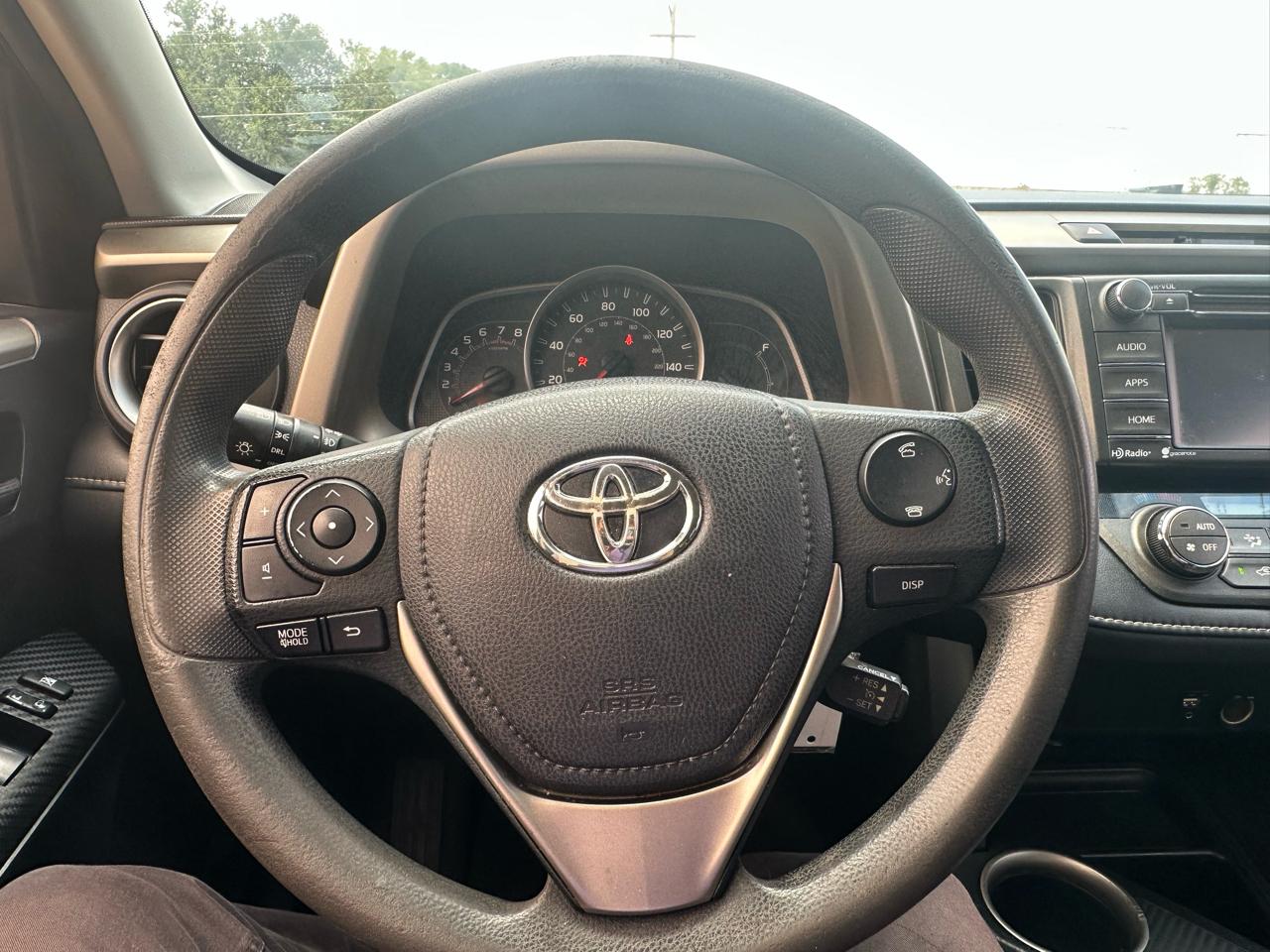 Toyota RAV4 XLE FWD 2014