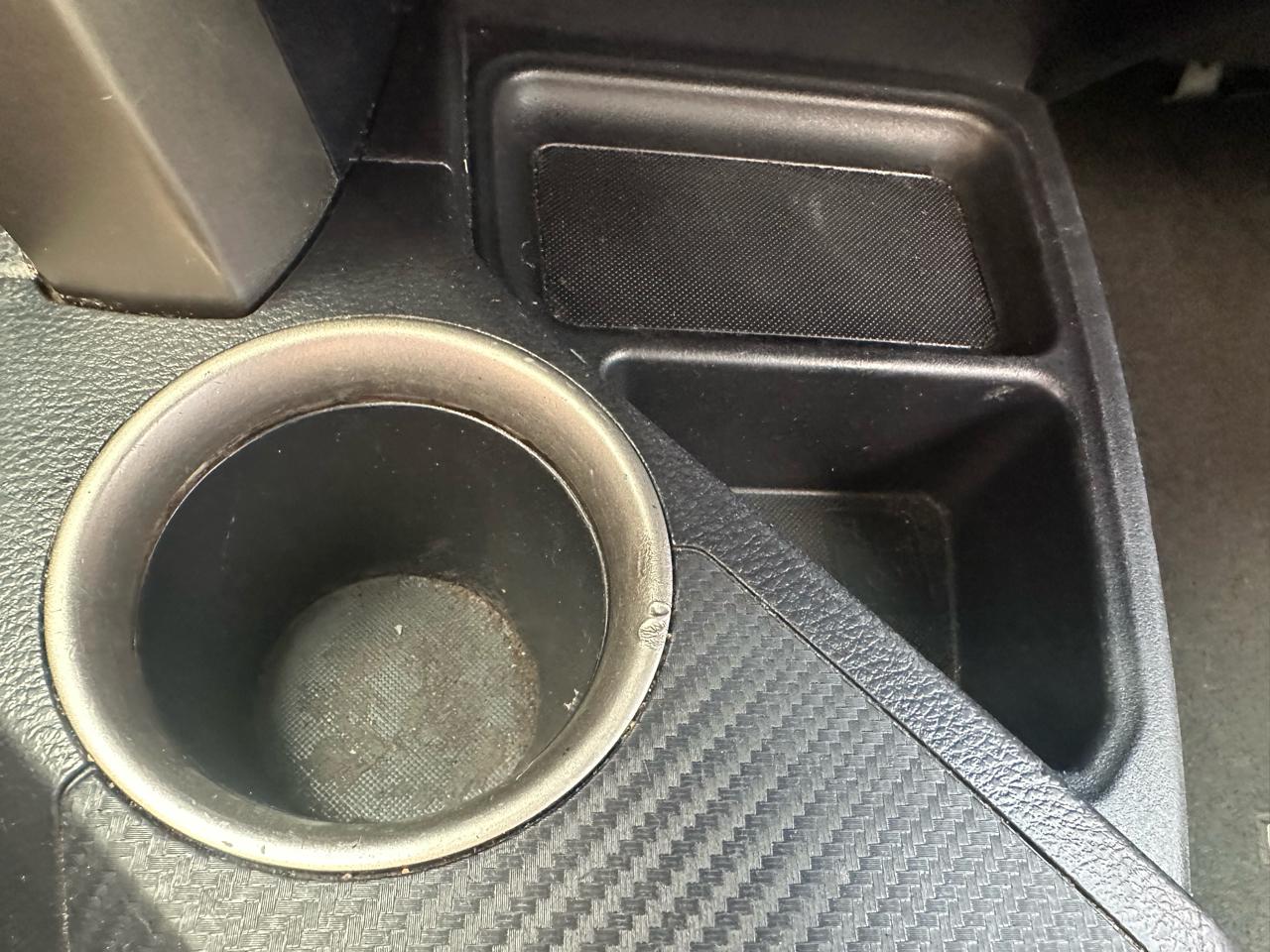 Toyota RAV4 XLE FWD 2014