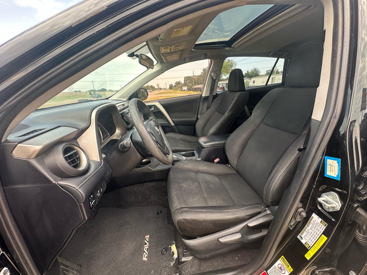 Toyota RAV4 XLE FWD 2014