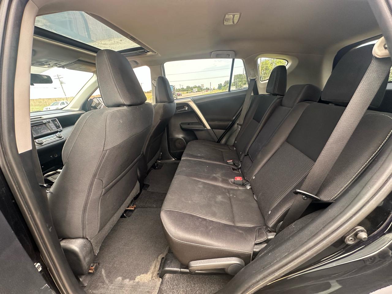 Toyota RAV4 XLE FWD 2014