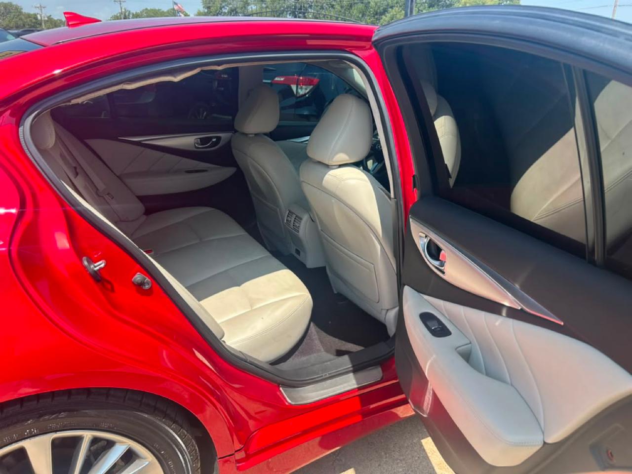 Infiniti Q50 3.0t LUXE 2021