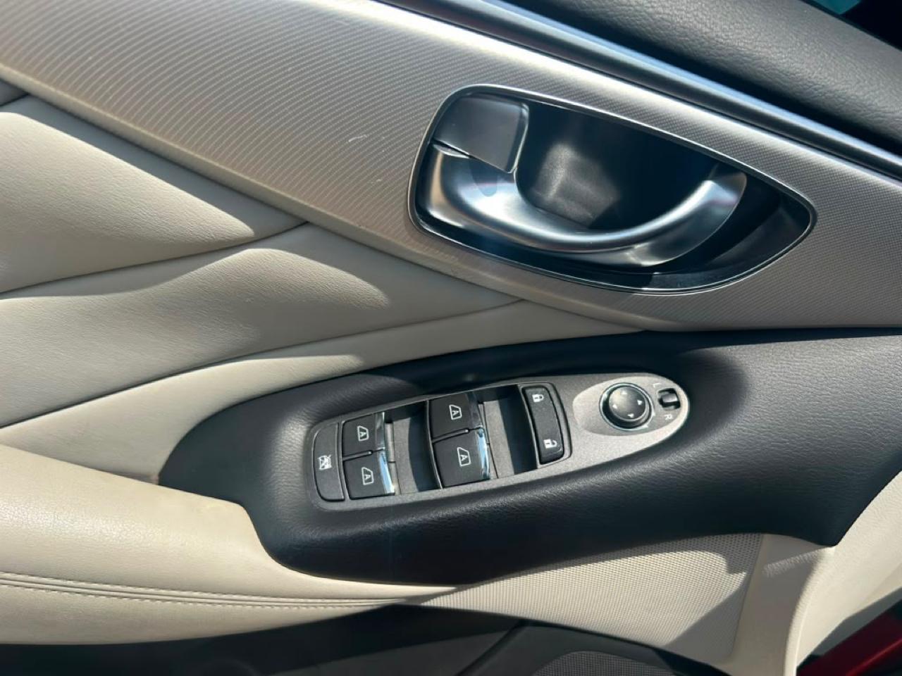 Infiniti Q50 3.0t LUXE 2021