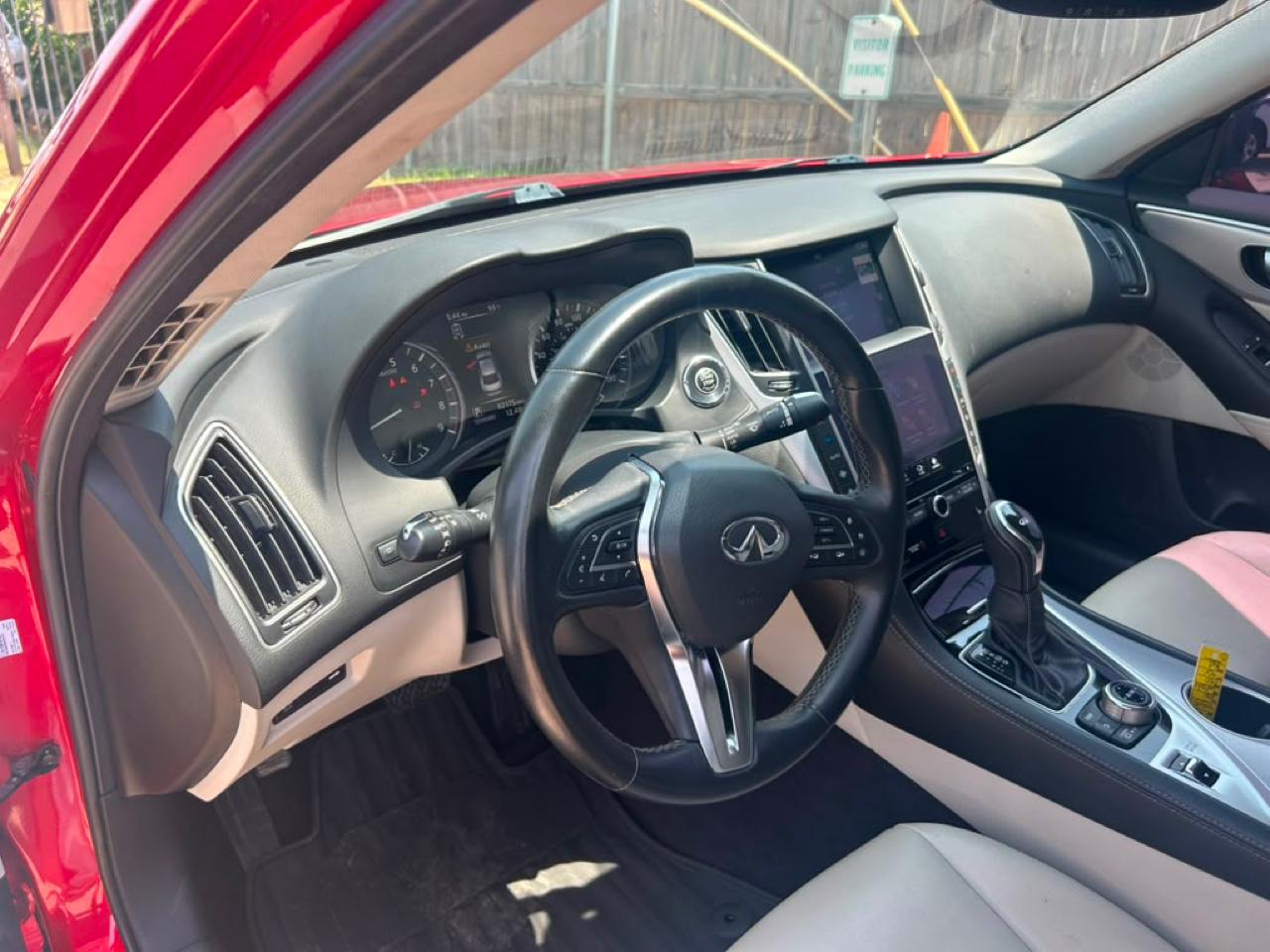 Infiniti Q50 3.0t LUXE 2021