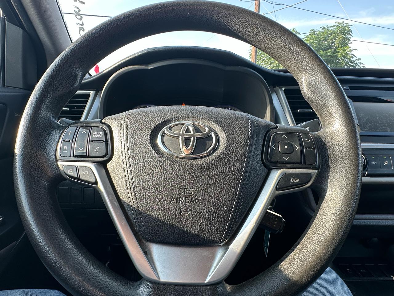 Toyota Highlander LE FWD V6 2015