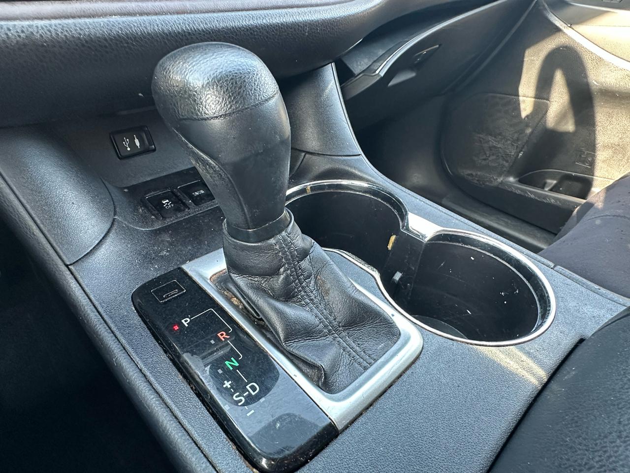 Toyota Highlander LE FWD V6 2015
