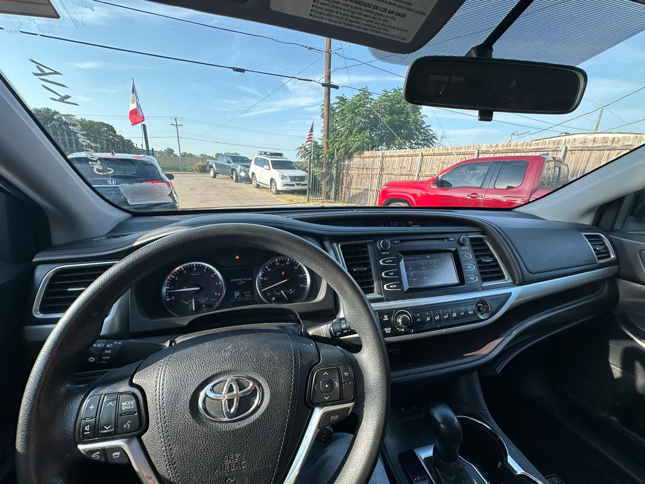 Toyota Highlander LE FWD V6 2015