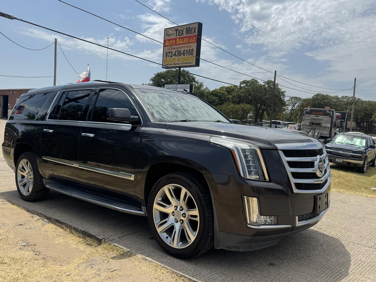Cadillac Escalade ESV 2WD Luxury 2015