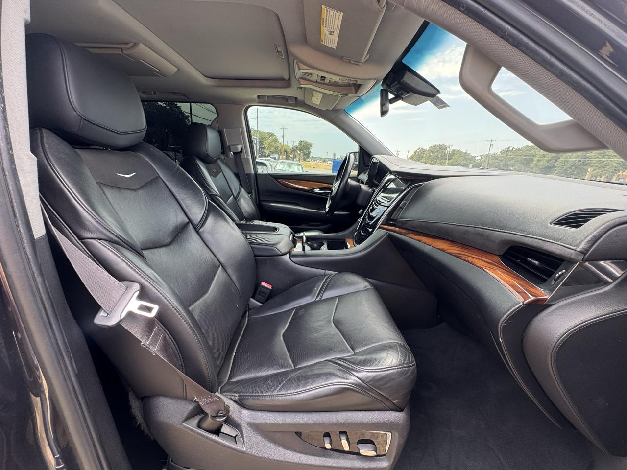 Cadillac Escalade ESV 2WD Luxury 2015