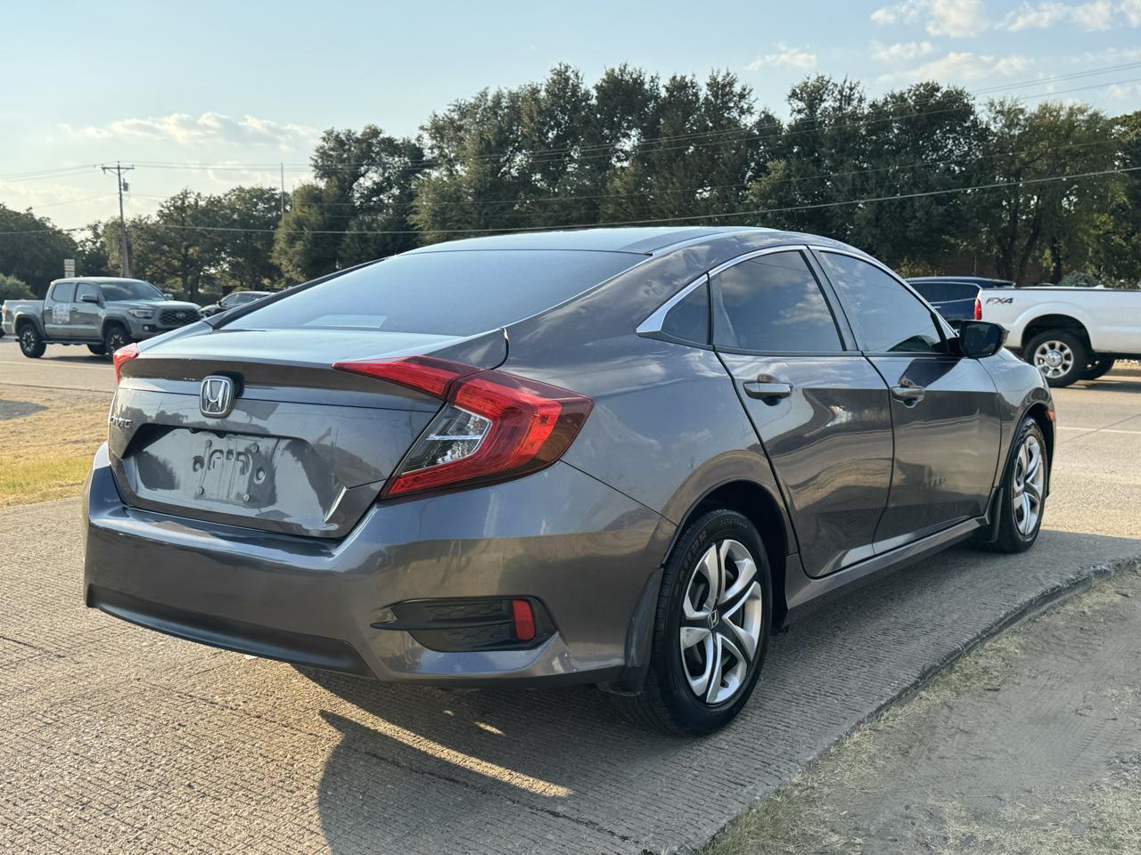 Honda Civic LX Sedan CVT 2016