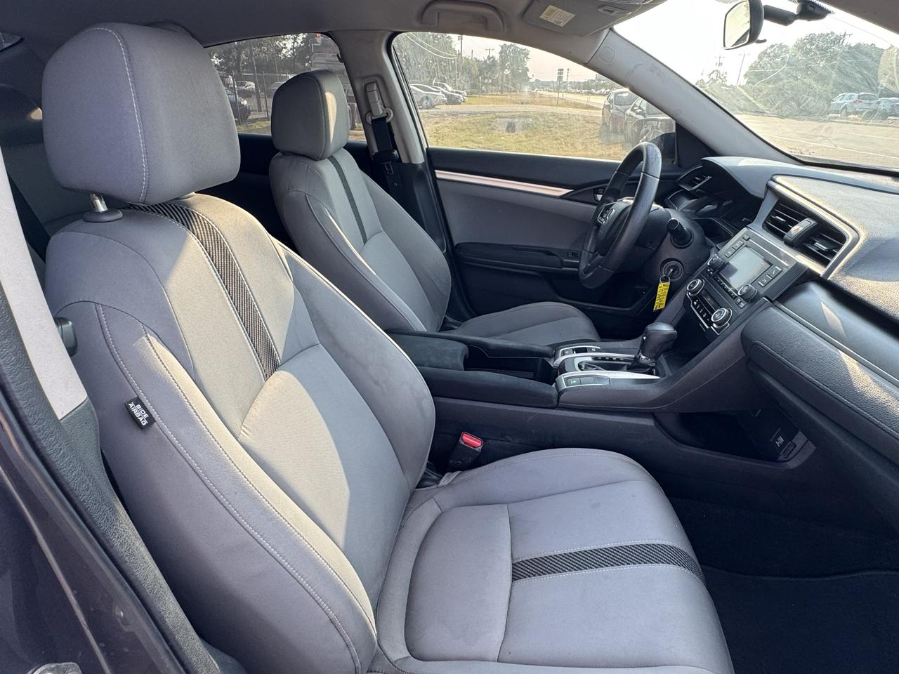 Honda Civic LX Sedan CVT 2016