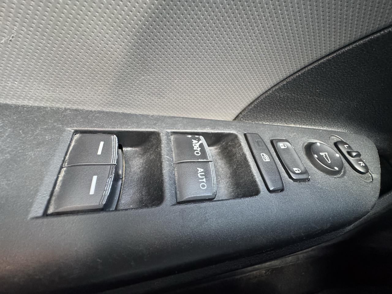 Honda Civic LX Sedan CVT 2016