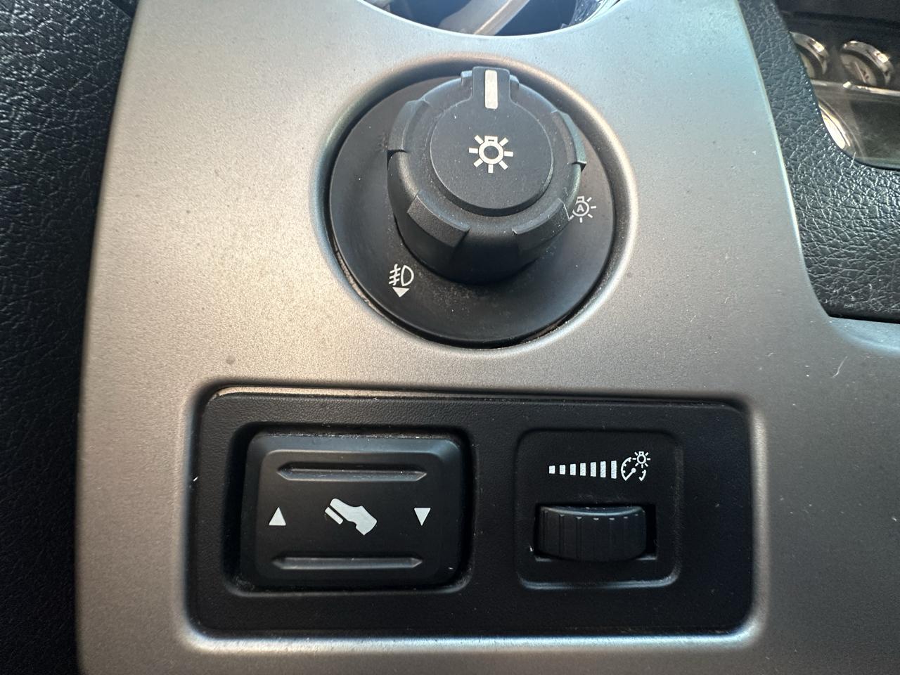 Ford F-150 Lariat SuperCrew 5.5-ft. Bed 2WD 2010