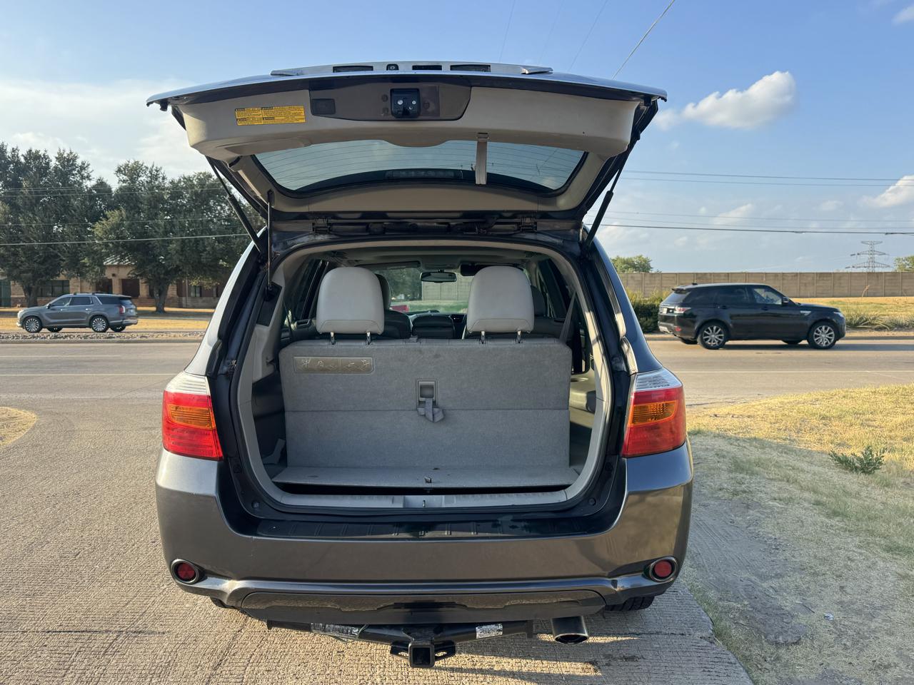 Toyota Highlander Limited 2WD 2010
