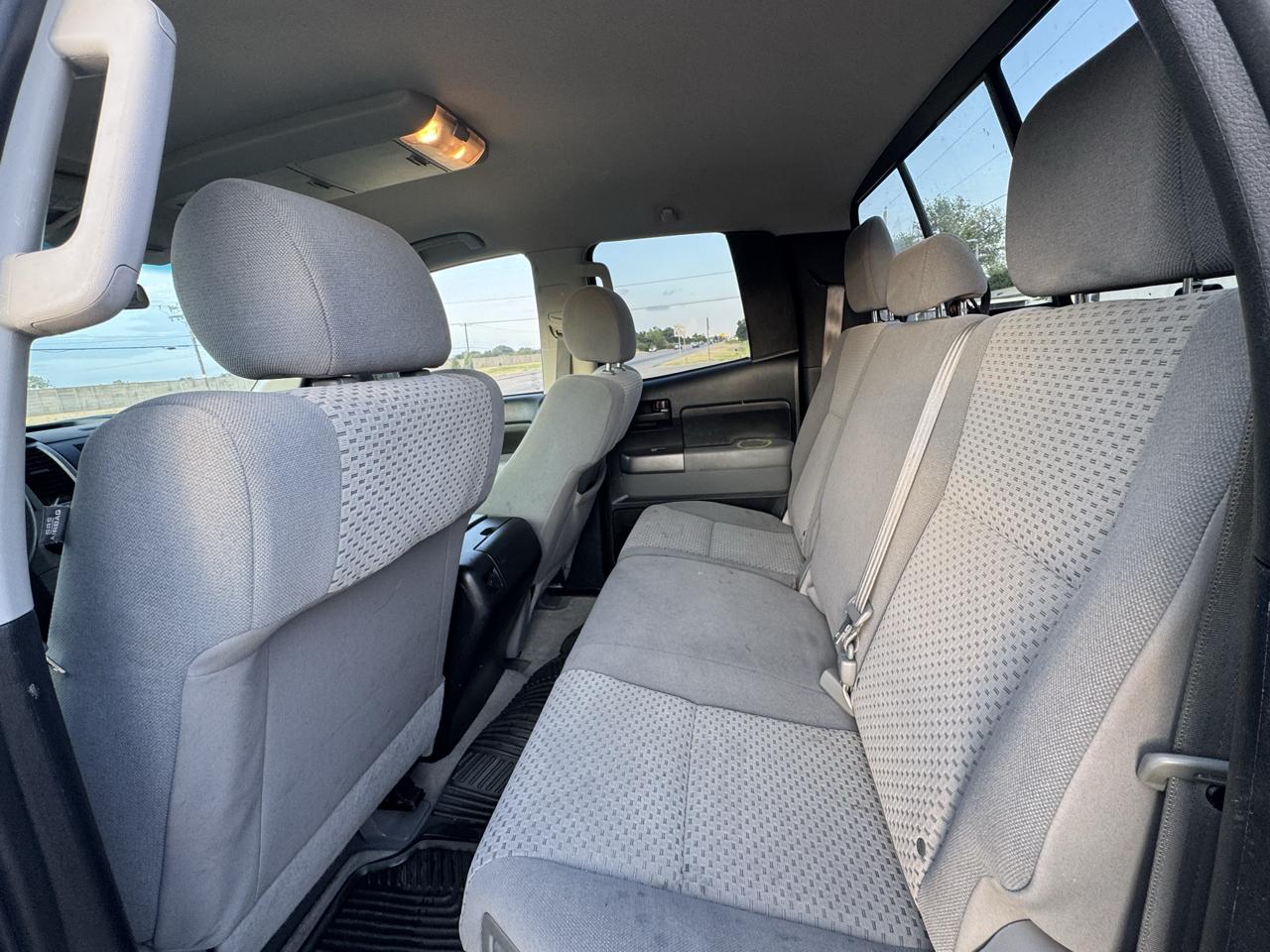 Toyota Tundra Tundra-Grade 5.7L Double Cab 2WD 2010