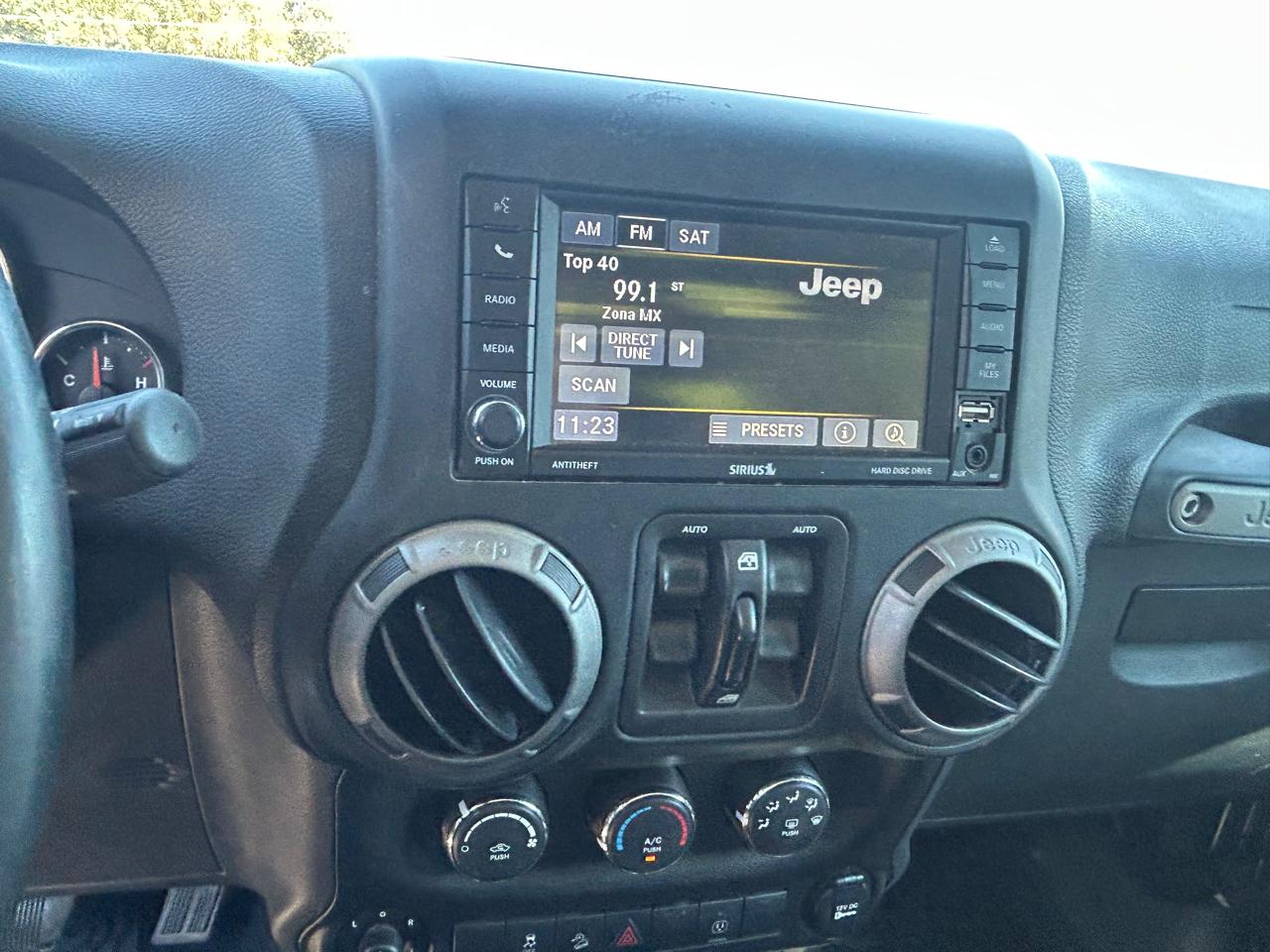 Jeep Wrangler Unlimited Sport 4WD 2017