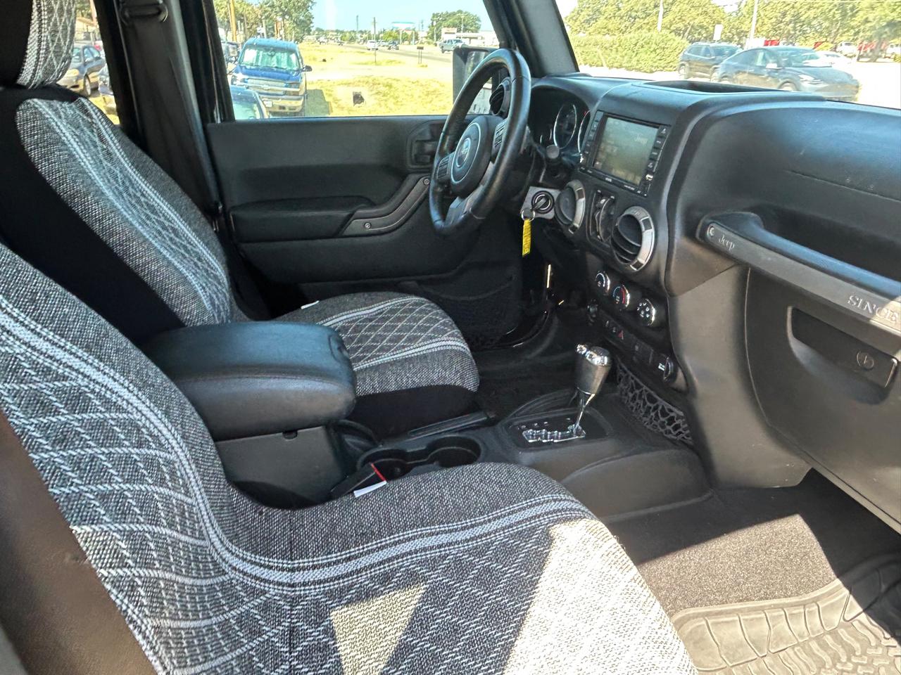 Jeep Wrangler Unlimited Sport 4WD 2017