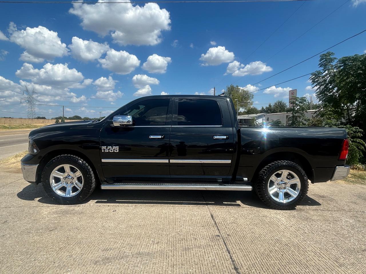 RAM 1500 SLT Crew Cab SWB 2WD 2018