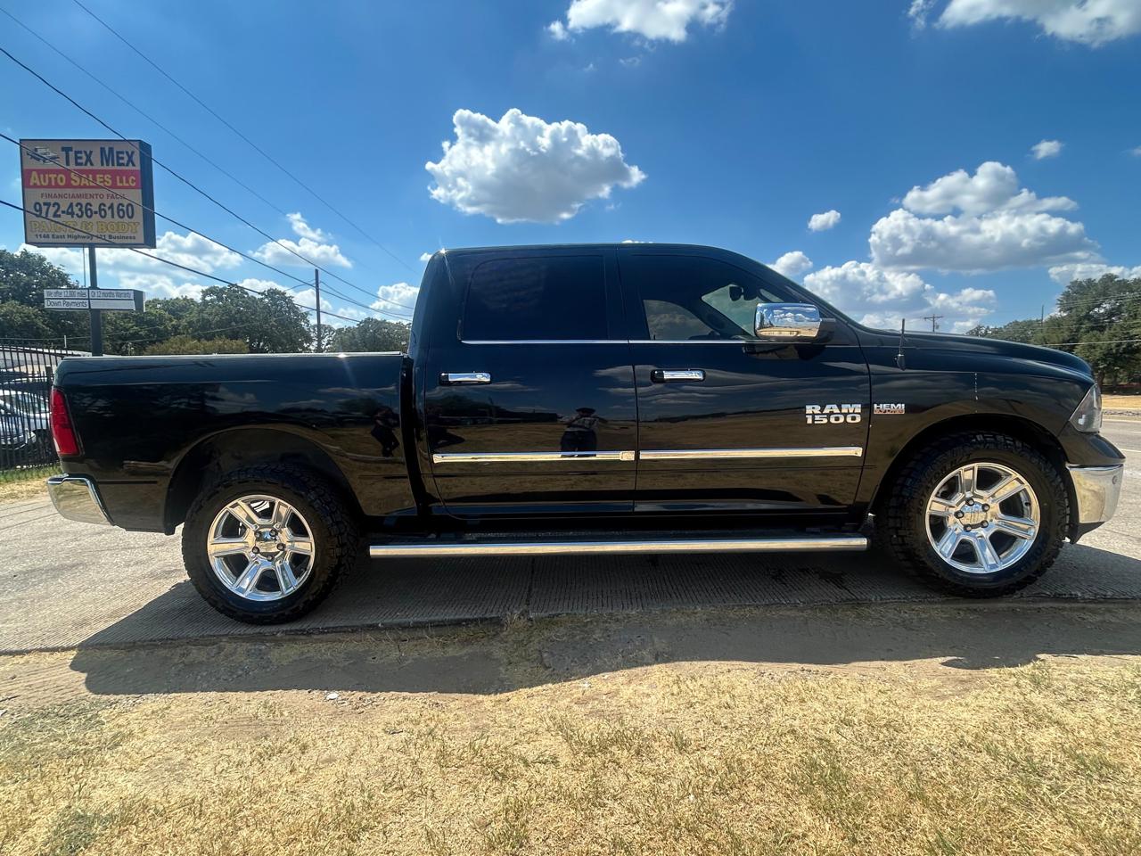 RAM 1500 SLT Crew Cab SWB 2WD 2018