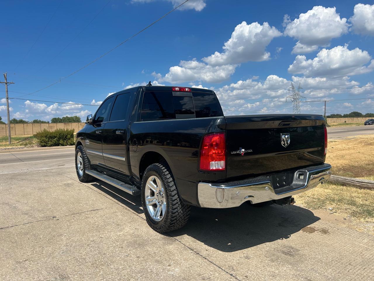 RAM 1500 SLT Crew Cab SWB 2WD 2018