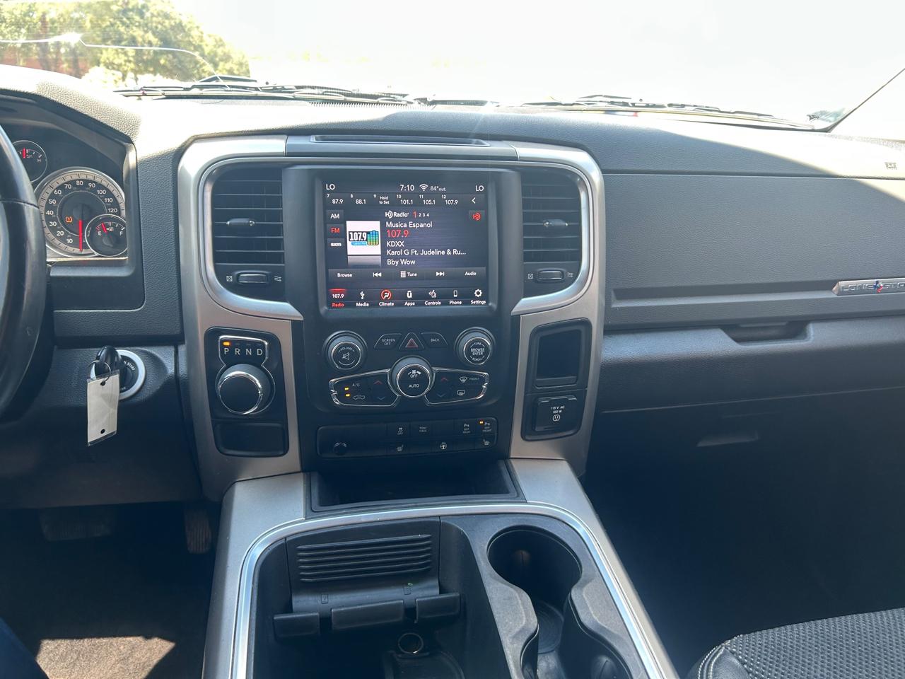 RAM 1500 SLT Crew Cab SWB 2WD 2018