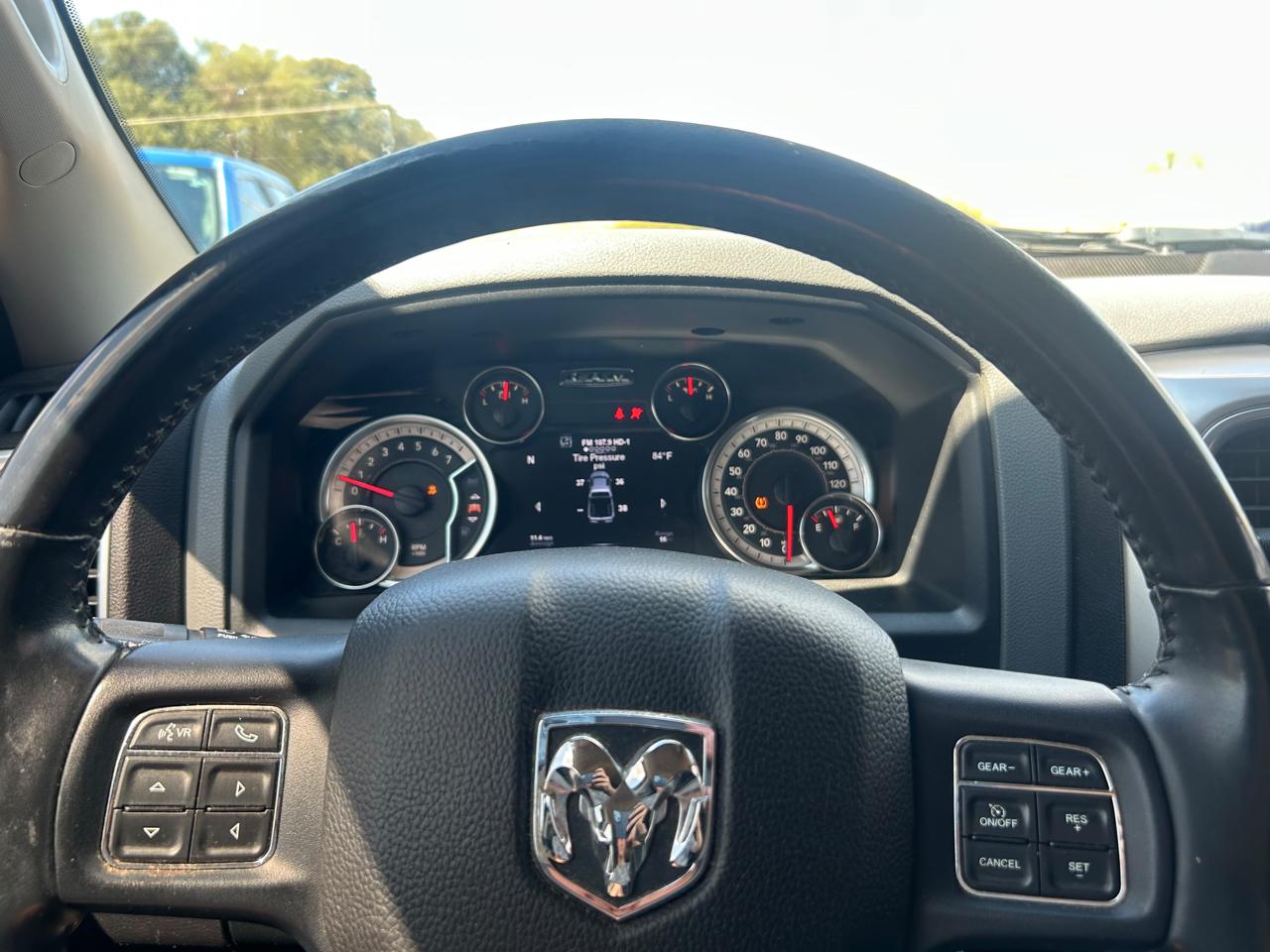 RAM 1500 SLT Crew Cab SWB 2WD 2018