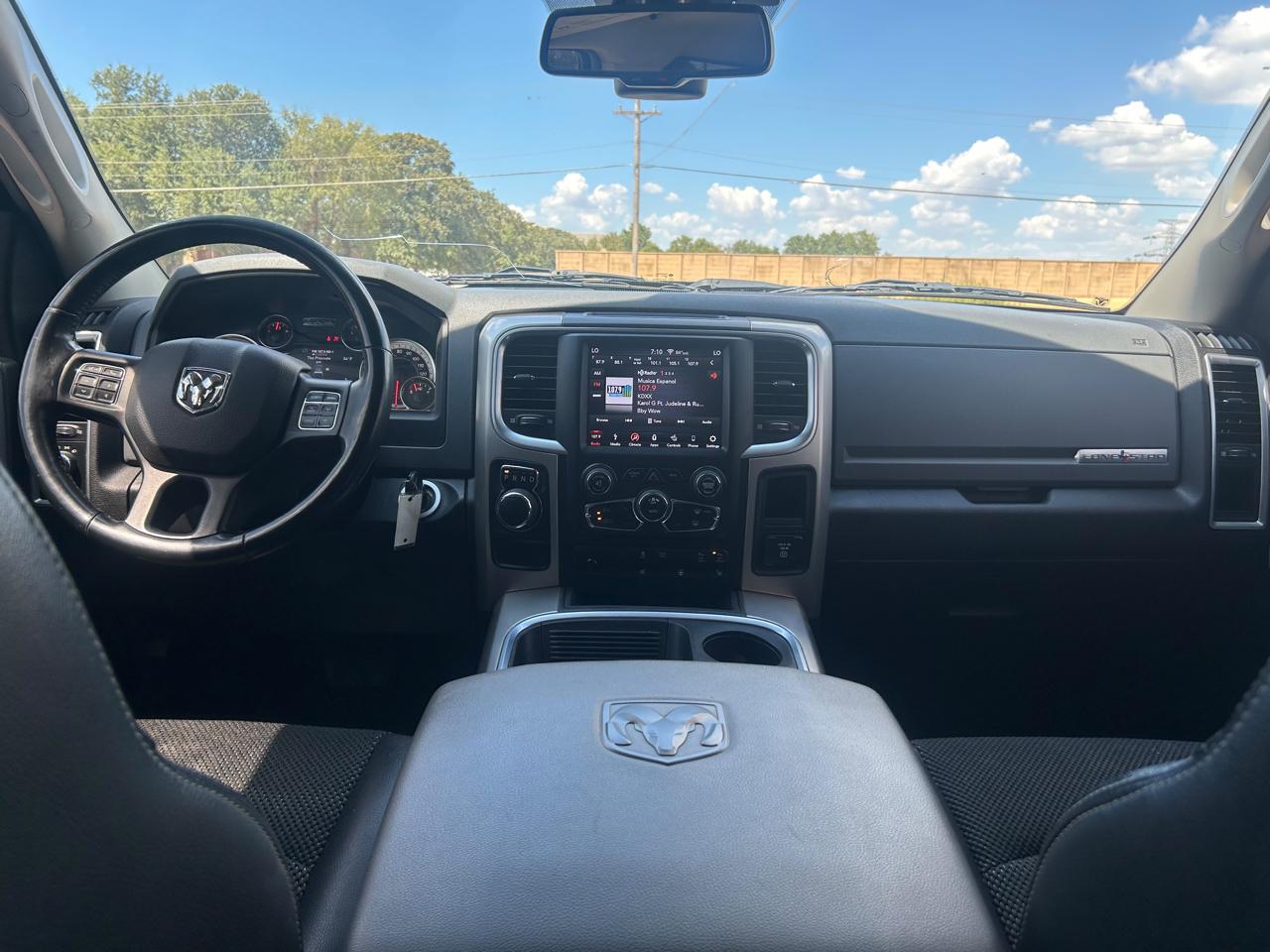 RAM 1500 SLT Crew Cab SWB 2WD 2018
