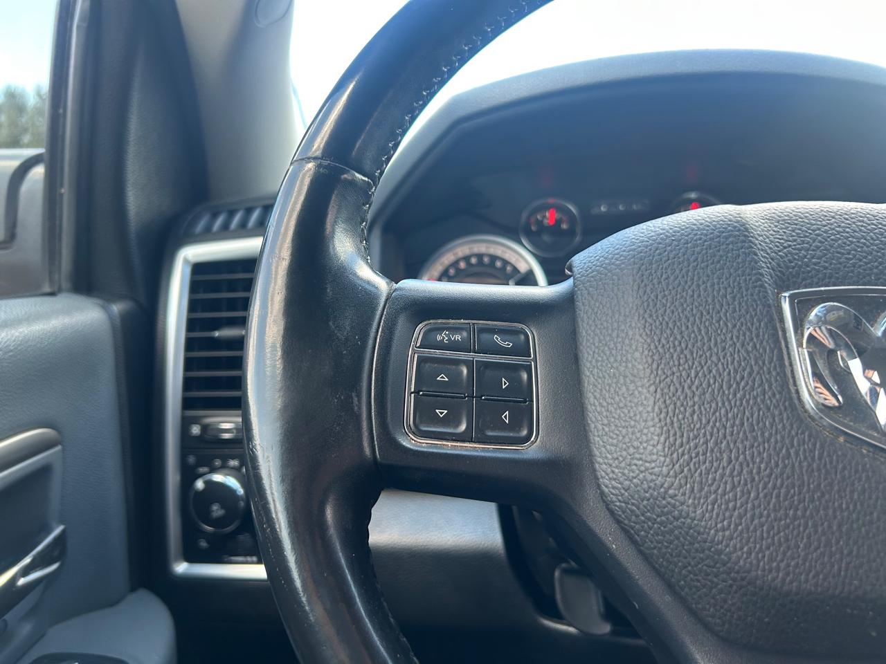 RAM 1500 SLT Crew Cab SWB 2WD 2018