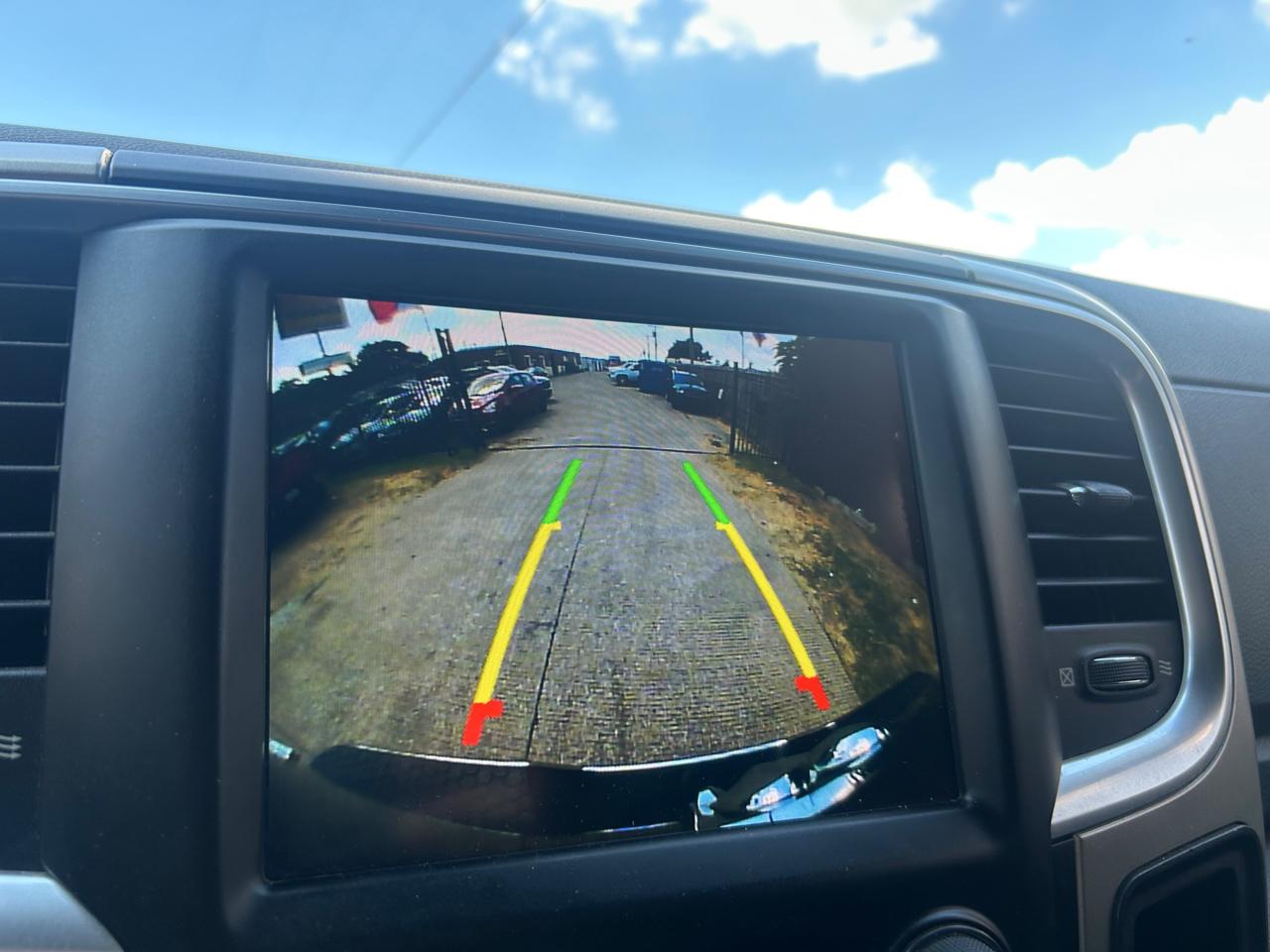 RAM 1500 SLT Crew Cab SWB 2WD 2018