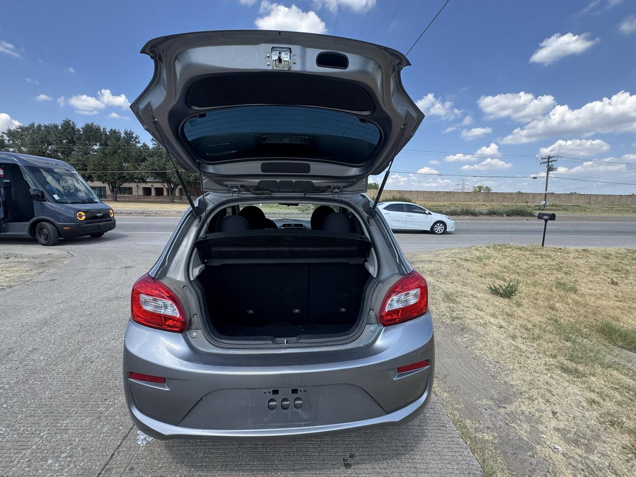 Mitsubishi Mirage ES CVT 2018