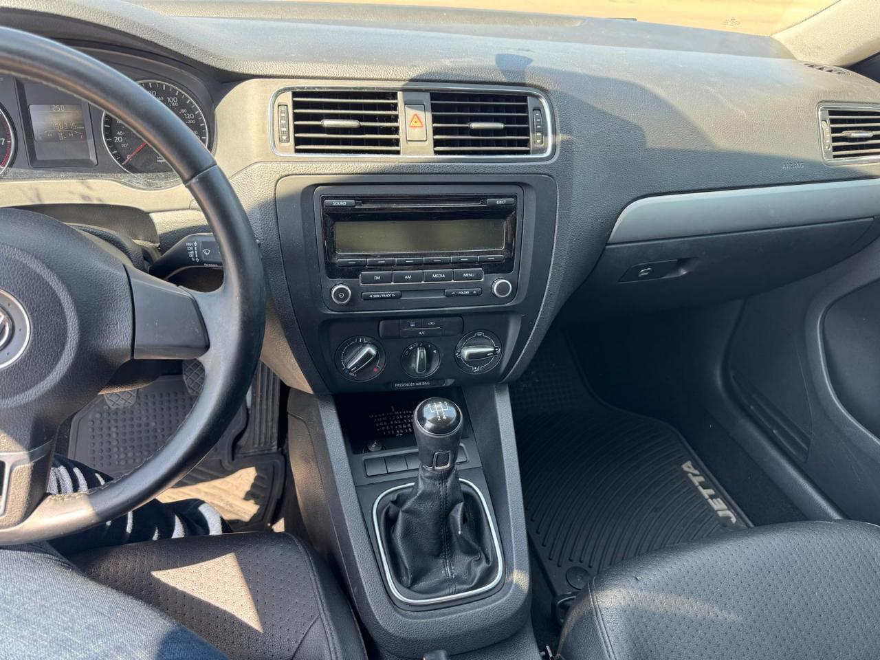 Volkswagen Jetta SE 2013