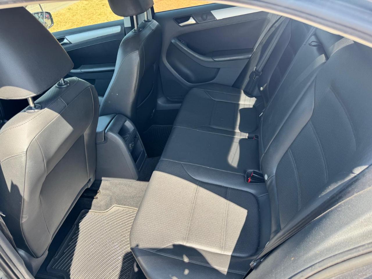 Volkswagen Jetta SE 2013